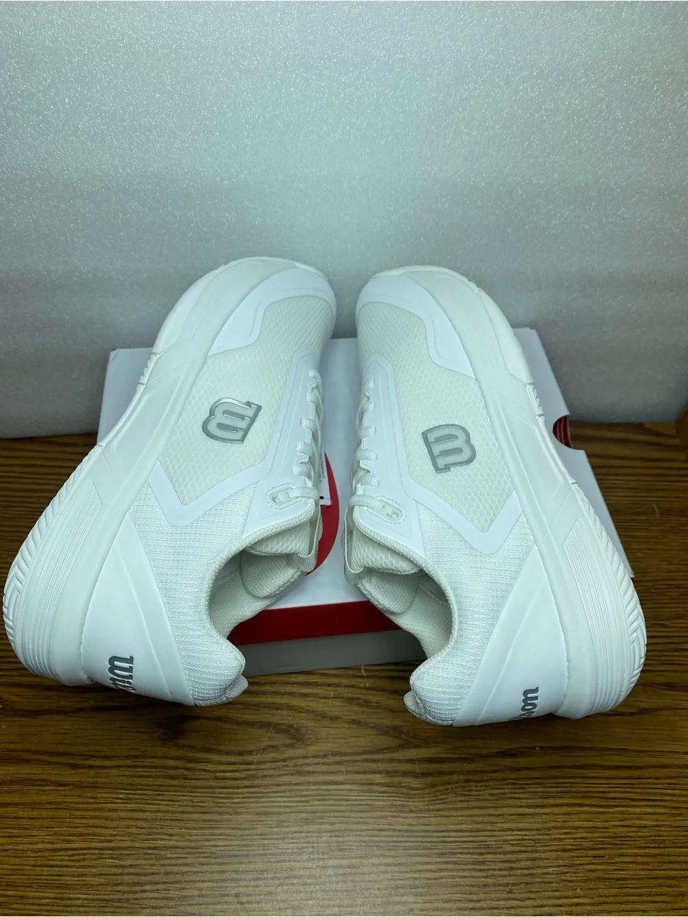 Wilson court glide